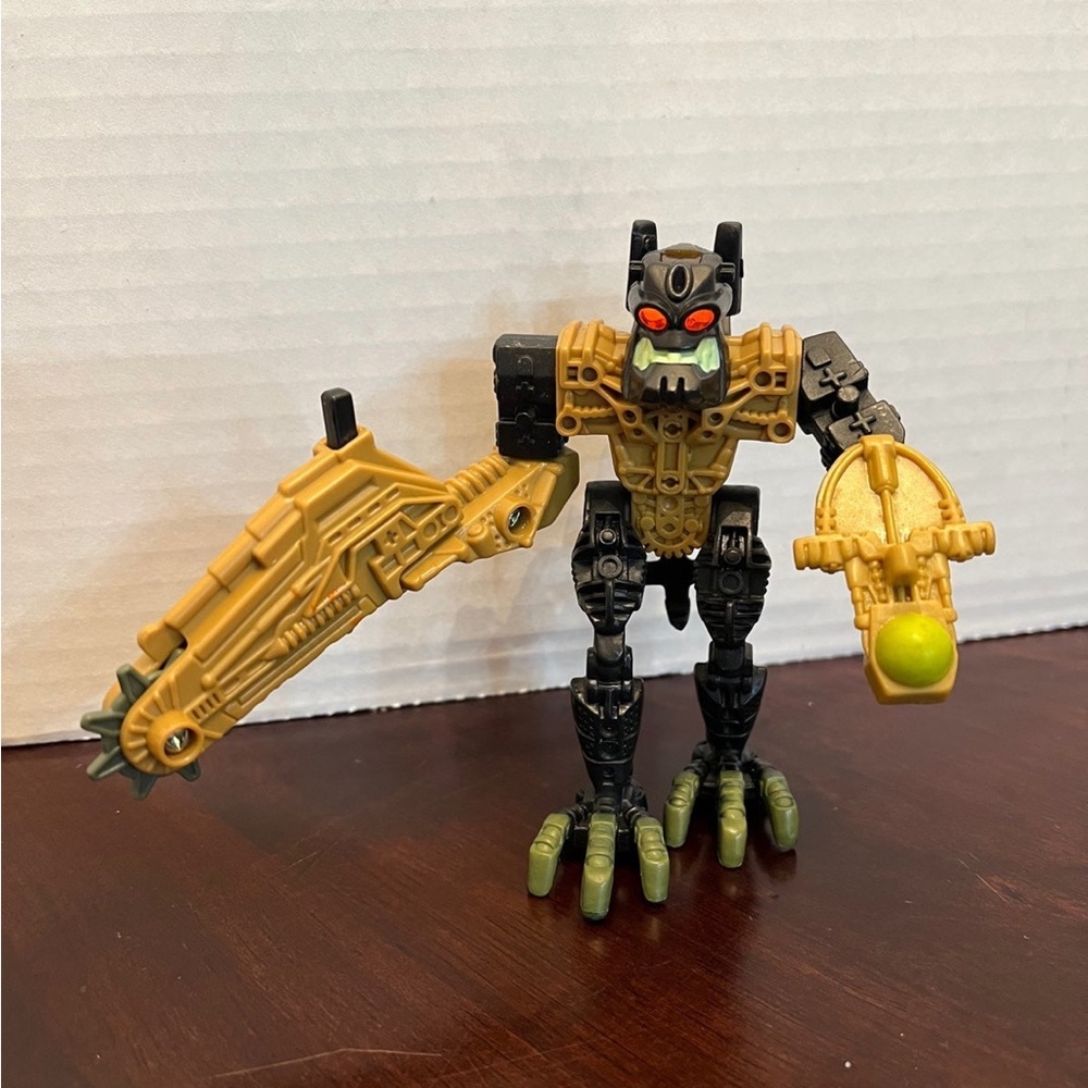 VNTG 2006 Lego Bionicle; MFG for McD Corp